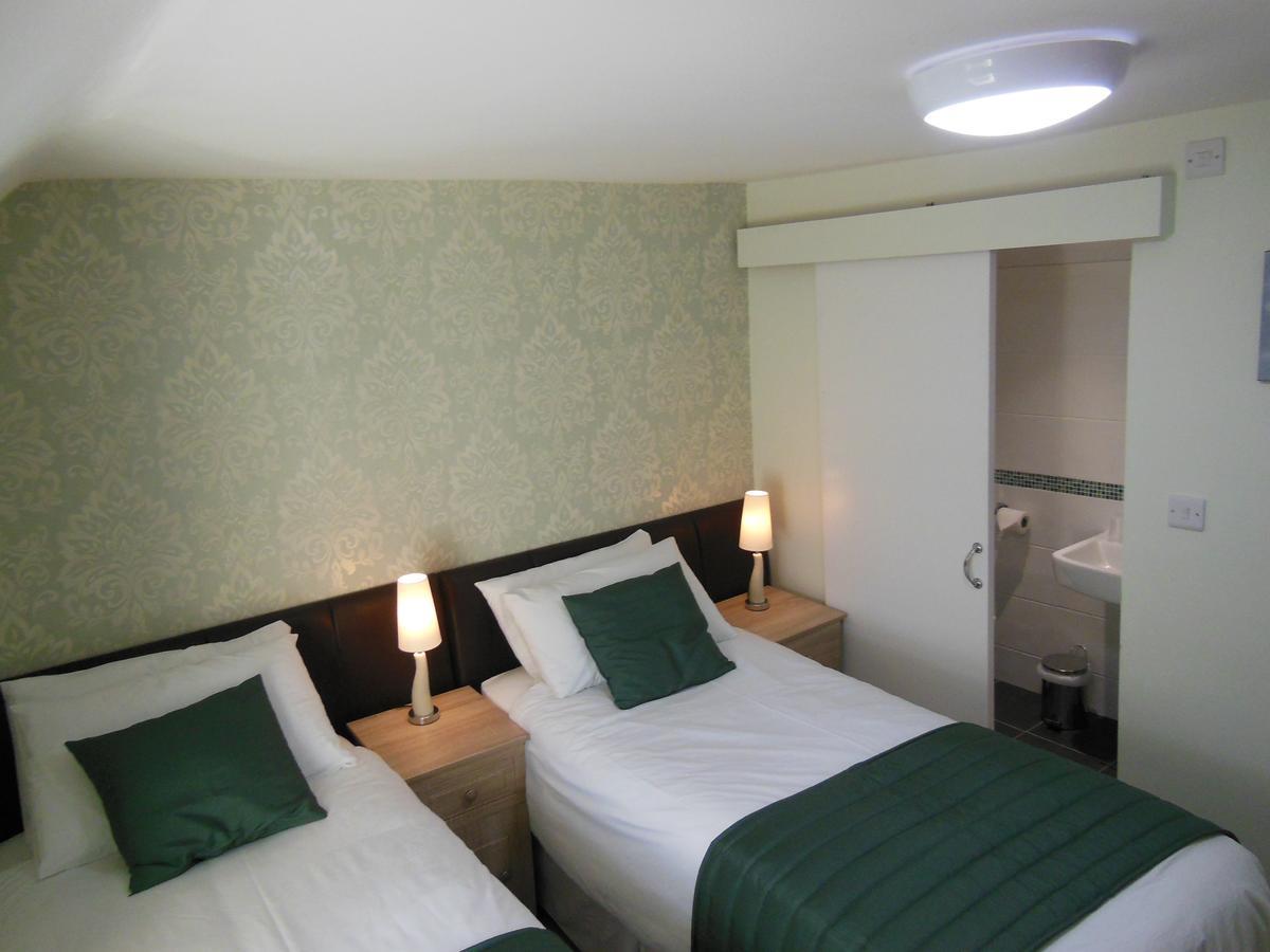 Hotel Y Giler Arms à Pentrefoelas Extérieur photo
