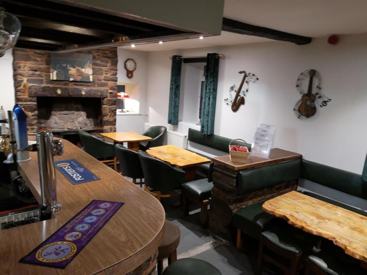 Hotel Y Giler Arms à Pentrefoelas Extérieur photo